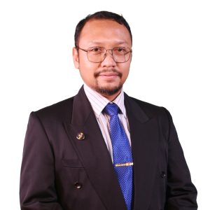 Dr. Suhazlan bin Suhaimi (Ketua Inkubator dan Digital)