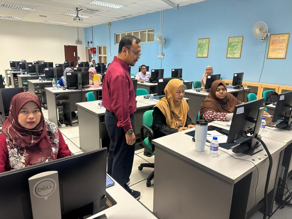 Kursus Penulisan Kreatif dan Akademik Menggunakan AI di INSTUN (2)